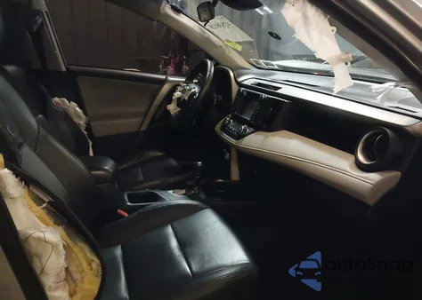 2017 Toyota Rav4 Xle z USA, uszkodzony, nr VIN 2T3RFREV4HW687943